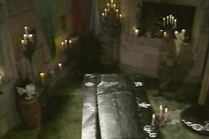 This lewd golden-haired with fine round mambos loves masturbating in sofa