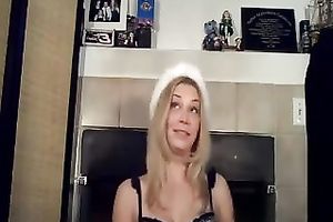 Salacious and wicked golden-haired bimbo can't live without giving head