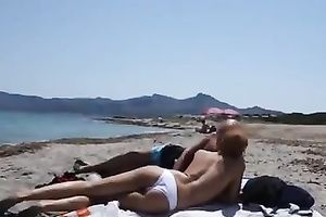 Auburn lewd white wife in sunglasses provided my buddy with a priceless BJ on beach