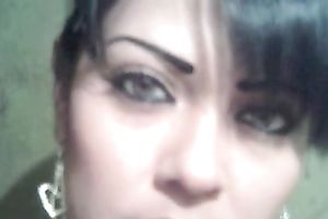 My eye catching white wife knows how give excellent head