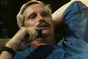 Kinky and hawt blond and brunette hair angels on the daybed