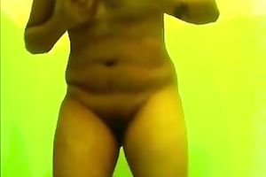 All natural exotic brunette livecam bitch flashed and played with her mangos