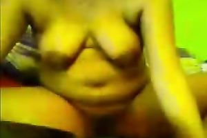 All natural exotic brunette livecam bitch flashed and played with her mangos