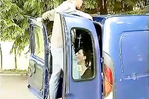 Cock engulfing milf dark brown whore fucking in the van