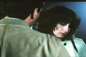 German classic dark brown milf giving head to her guy