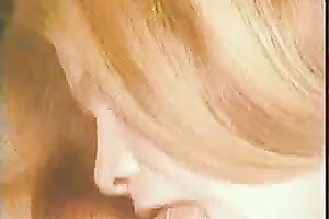 Milfie cute wifey sucks 10-Pounder like it is the majority delightsome lolipop