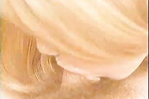 Milfie cute wifey sucks 10-Pounder like it is the majority delightsome lolipop