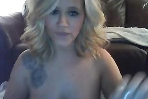 Alluring tattooed web camera golden-haired haired sexpot impressed me with her solo