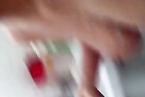 Filming my bulky Arabic hot pie in the shower room