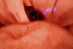 Screwing my chubby white wifey and this babe hels herself with a dildo