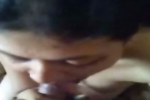 Sexy teen chick gives head on the non-professional sex movie