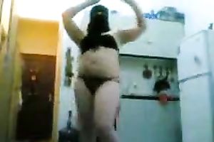 My voluptuous Arabian domme gives me hawt belly dance