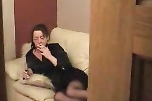 Seductive dark brown slut does masturbation show for me