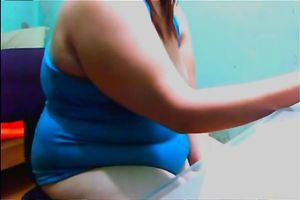 I met this slutwife on Facebook and asked her to send me a hot video