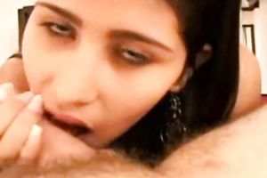 Extremely hawt and cute Indian brunette giving oral-service