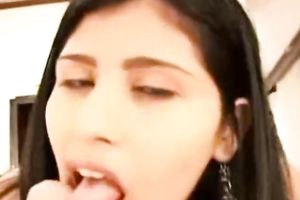 Extremely hawt and cute Indian brunette giving oral-service