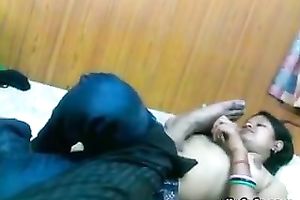 My eighteen yo brunette hair Indian hottie gives me orall-service on POV episode