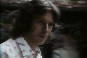 Saucy brunette doxy acquires rammed unexpectedly in the trunk