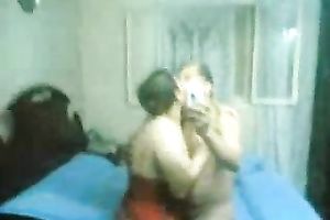 Voluptuous Arab Married slut doesn't mind to play with my large dong on livecam