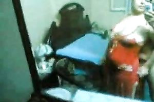 Voluptuous Arab Married slut doesn't mind to play with my large dong on livecam