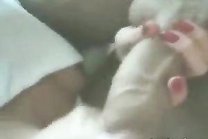 She showed off her grandiose wazoo and made me excited for camsex