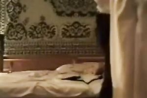 Passionate black skin girlfriend riding on a large 10-Pounder of her Arab boyfriend