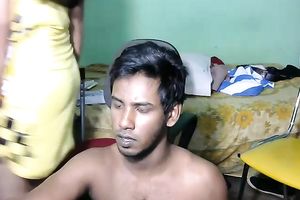 Horny Srilankan dilettante pair positions in nature's garb and copulates in missionary pose