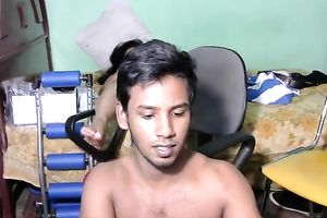 Horny Srilankan dilettante pair positions in nature's garb and copulates in missionary pose