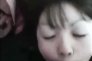 Pale skin non-professional Asian girlfriend likes tiny rod