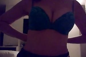 My perverted brunette hair wifey flashes her pointer sisters and lets me finger her a bit