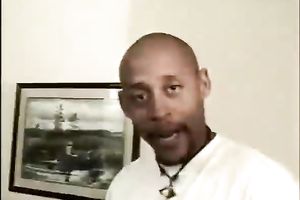 Hairy twat sweetheart gets her muffin gangbanged during the time that smokin' weed