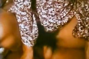 Two hawt and tiny throats got drilled by one large and corpulent 10-Pounder