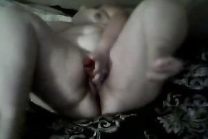 Fat nerd from web camera chat entertains herself by toying her cum-hole