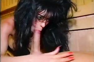 Sweet sultry dark brown seductress receives filled by giant ramrod