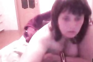 Short haired kinky obese aged slutty wife sucked hair brush on webcam