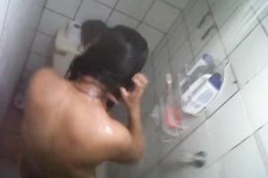 Spying on my hot flatmate during the time that she is having shower