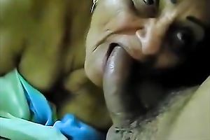 Ugly older wrinkled whore provided my buddy's huge 10-Pounder with valuable head