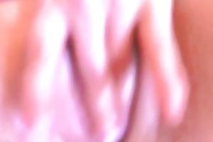 Delicious and plumpy livecam brunette hair demonstrated her large juggs