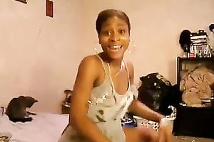 Flexible and frisky girlfriend twerking large round a-hole with fun
