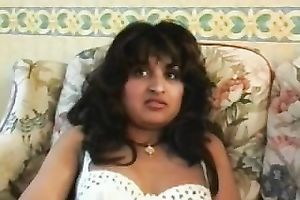 Picked up this overweight Indian hooker for camsex on the ottoman