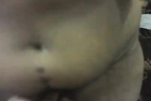 Ugly as fuck dilettante Indian floozy flashes her saggy disgusting titties