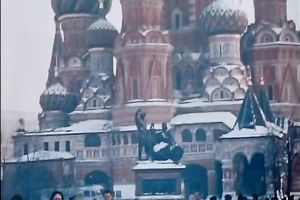 Curly haired brunette hair playgirl gives hardcore unfathomable mouth wang engulf