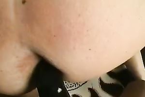 Mature woman with a large butt got screwed by her lover's cock in a dark cock-sock