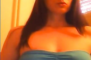 Eye catching brunette hair legal age teenager strips for me on cam