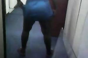 Hot selfie of my ebon girlfriend shaking her majestic rump