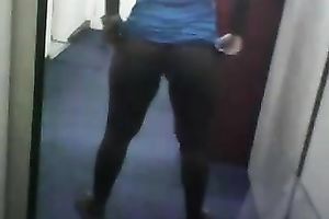 Hot selfie of my ebon girlfriend shaking her majestic rump