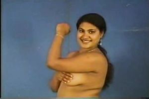 Hot Desi non-professional slut on the audition flashing her scoops