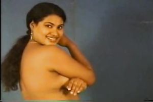 Hot Desi non-professional slut on the audition flashing her scoops
