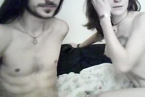 Eating my milk skinned girl's large arse and getting head on webcam