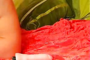 Slutty Czech webcam chick gaped her sweet arsehole with a sex toy